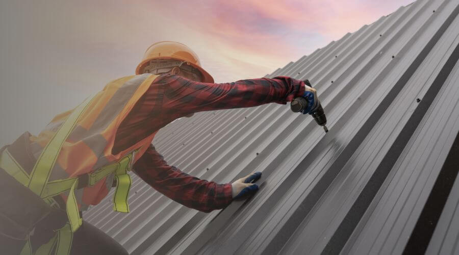 Professional gutter cleaning in Ray, MI